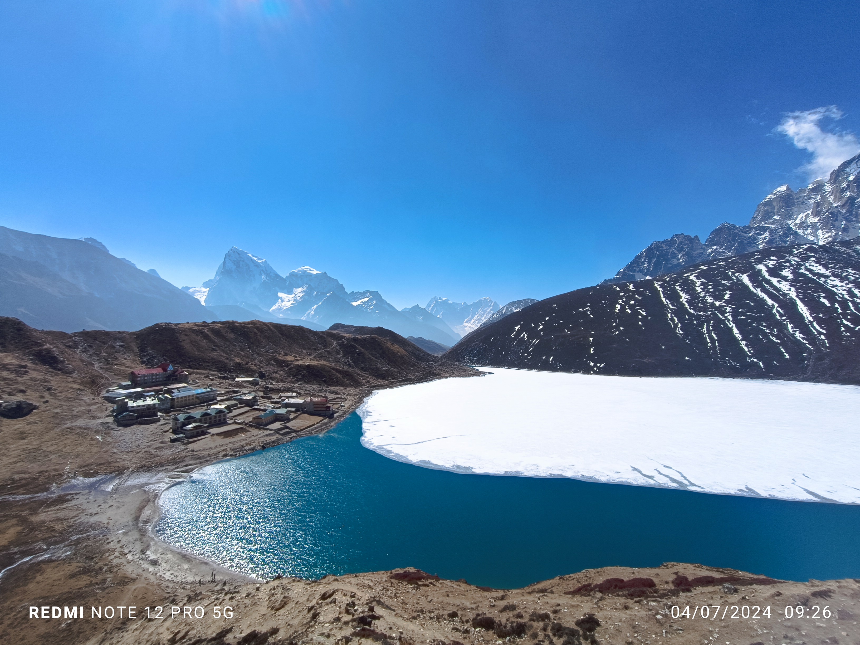 Kapuche Lake Trek — Face 2450m Glacial Frontier