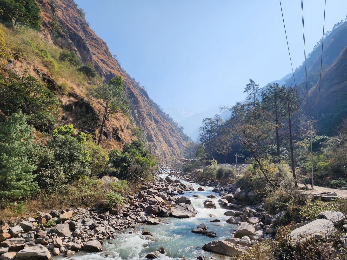 Kathmandu to Syabrubesi: 4 Wheel Drive along Karnali